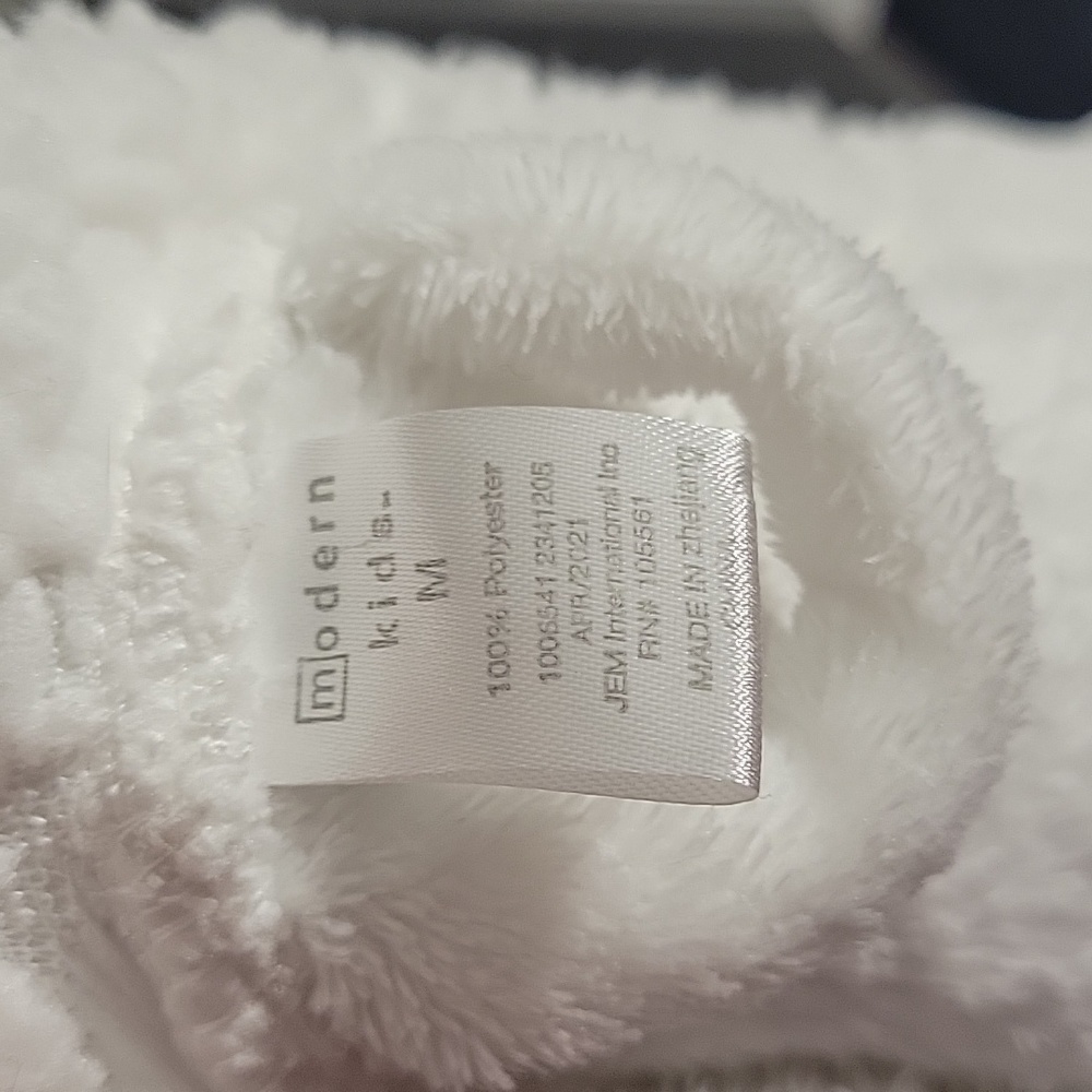 Modern Kids Robe - Picture 3 of 3